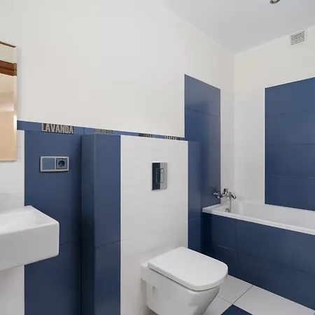 Villa Golden - Cozy Family With Garden & Sauna,