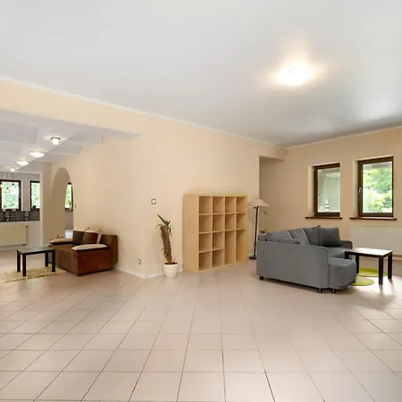 Golden - Cozy Family With Garden & Sauna, Konstancin-Jeziorna