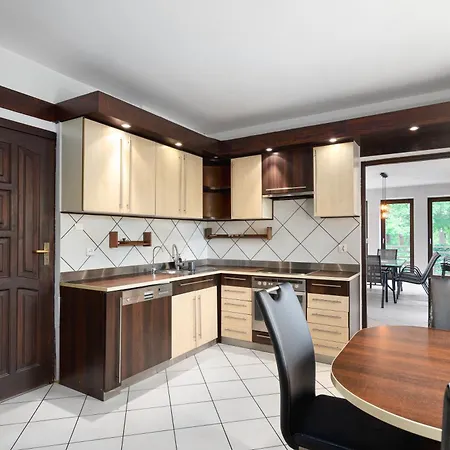 Golden - Cozy Family With Garden & Sauna, Villa *