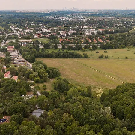 Villa Golden - Cozy Family With Garden & Sauna, Konstancin-Jeziorna