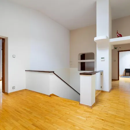 Golden - Cozy Family With Garden & Sauna, Konstancin-Jeziorna