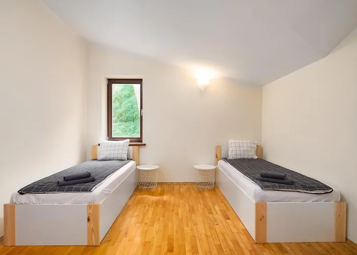 Golden - Cozy Family With Garden & Sauna, Konstancin-Jeziorna