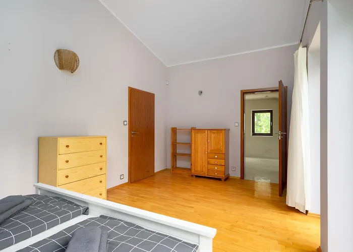 Golden - Cozy Family With Garden & Sauna, Villa