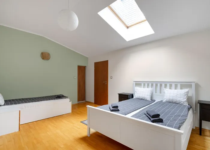 Villa Golden - Cozy Family With Garden & Sauna,